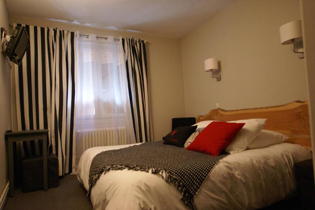 Hotel De La Placette Barcelonnette Rum bild