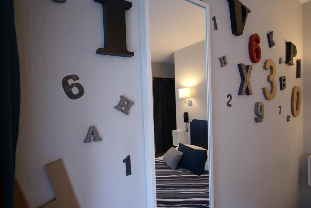 Hotel De La Placette Barcelonnette Rum bild