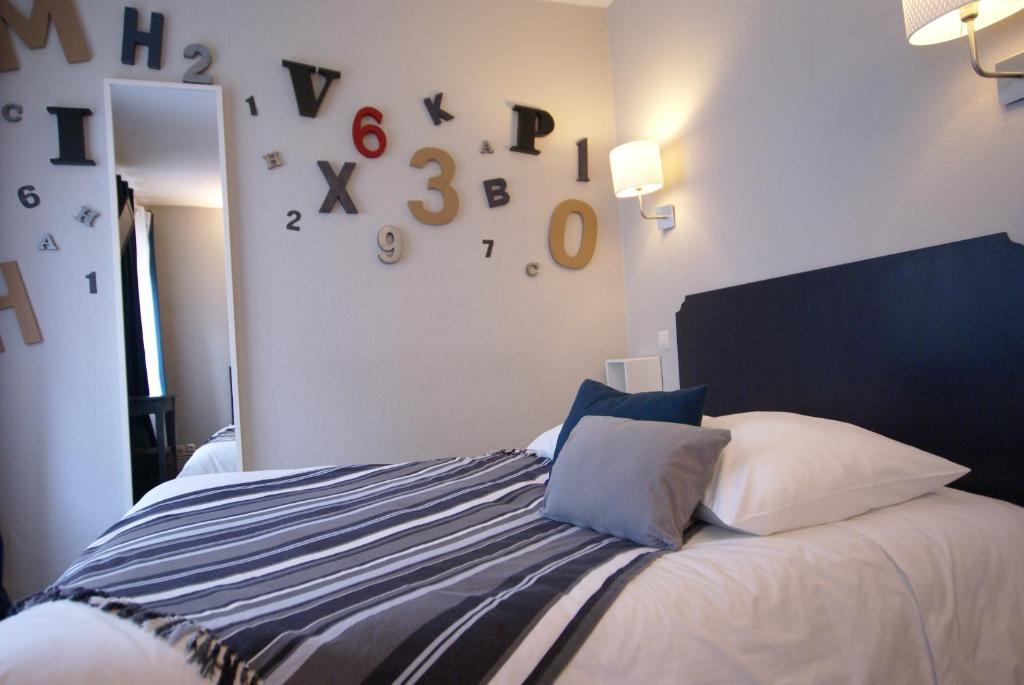 Hotel De La Placette Barcelonnette Rum bild