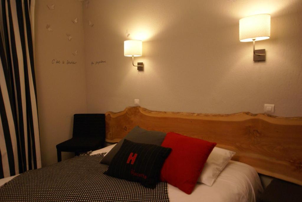 Hotel De La Placette Barcelonnette Rum bild